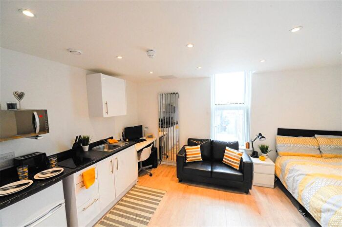 1 Bedroom Flat To Rent In Albert Terrace, Middlesbrough, North Yorkshire, TS1