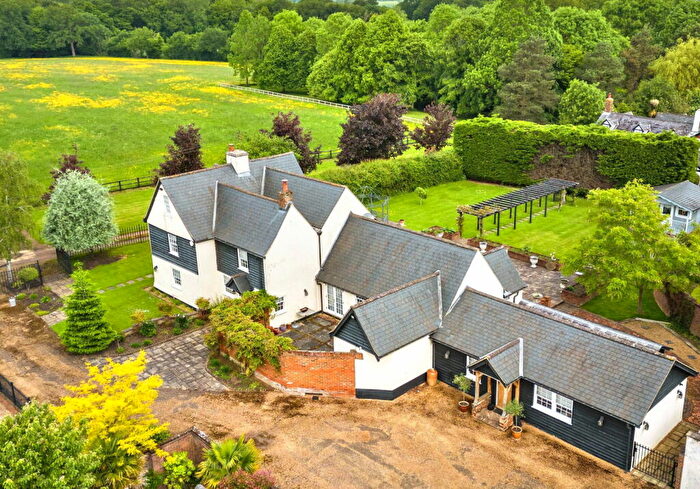 6 Bedroom Detached House For Sale In Potters Green, Sacombe, SG12