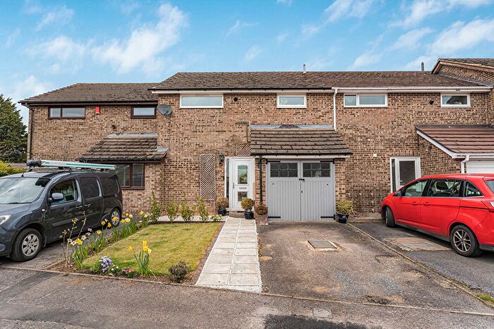 2 Bedroom Terraced House For Sale In Begbroke Crescent, Begbroke, OX5