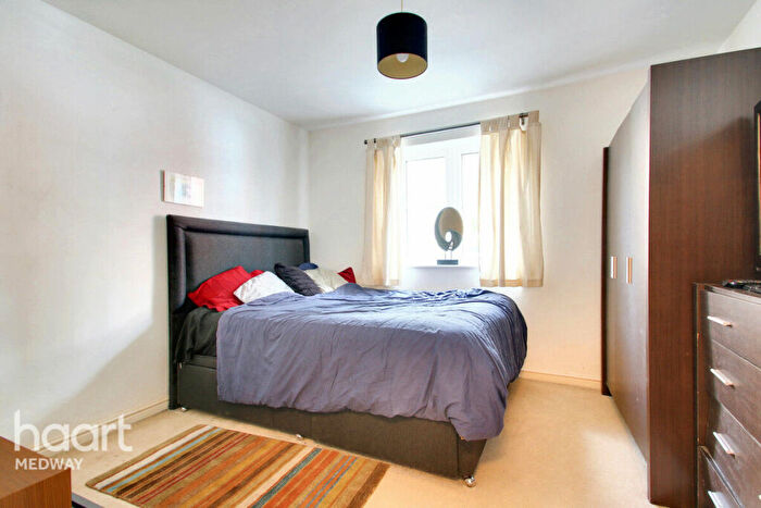 1 Bedroom Apartment For Sale In Whitehead Drive, Rochester, ME2