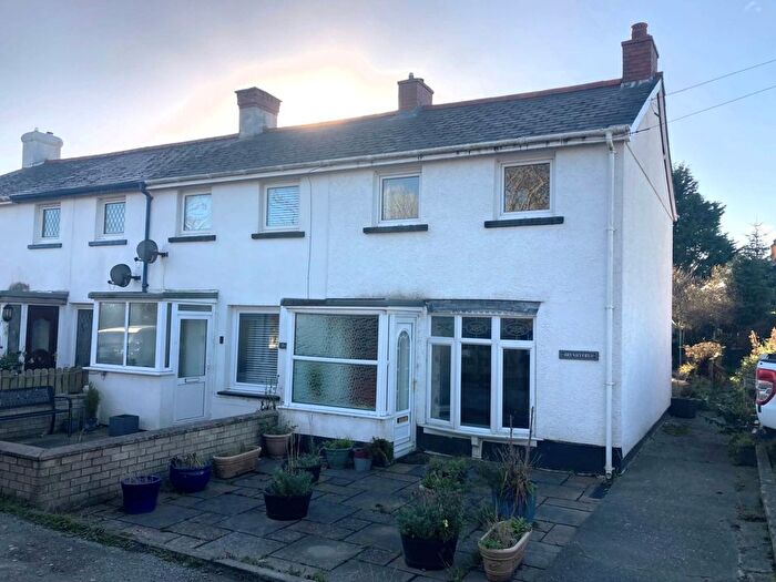 3 Bedroom End Terrace House For Sale In Ty Cam, Penparcau, SY23