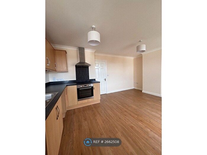 1 Bedroom Flat To Rent In Exeter Road, Exmouth, EX8