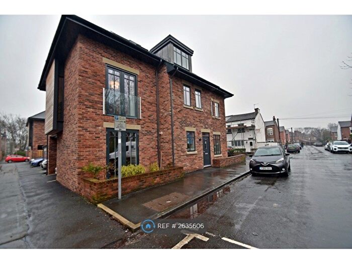 2 Bedroom Maisonette To Rent In Kelsall Street, Sale, M33