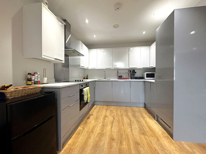 2 Bedroom Flat To Rent In Calverley Road, Tunbridge Wells, TN1