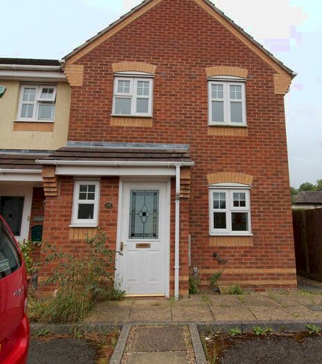 3 Bedroom Semi-Detached House To Rent In Island Close, Swadlincote, DE11