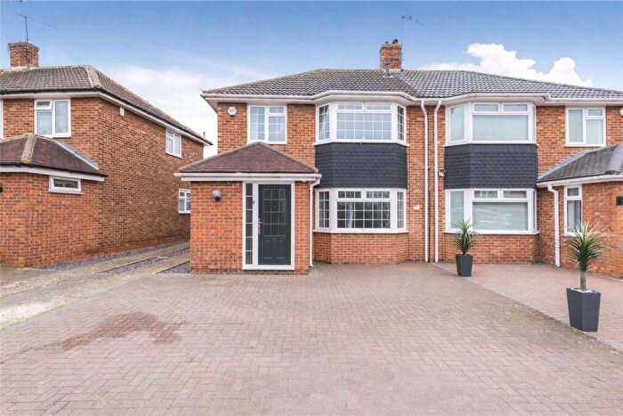 3 Bedroom Semi Detached House For Sale In Cambria Crescent, Riverview Park, Gravesend, Kent, DA12