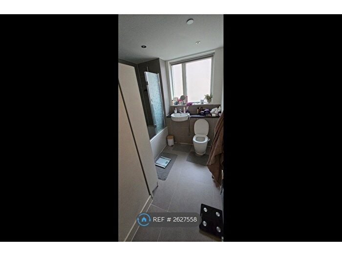 2 Bedroom Flat To Rent In Echo Court, Harrow, HA2