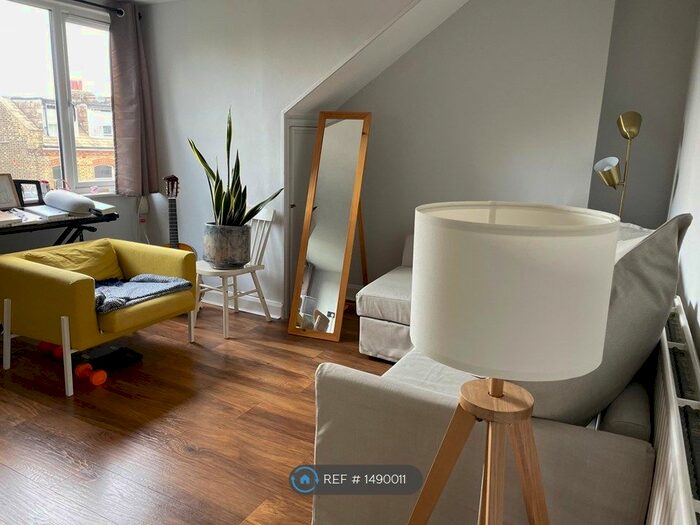 1 Bedroom Flat To Rent In Adolphus Road, London, N4