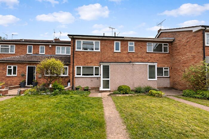 3 Bedroom Terraced House For Sale In Park Road, Stanford-le-hope, SS17