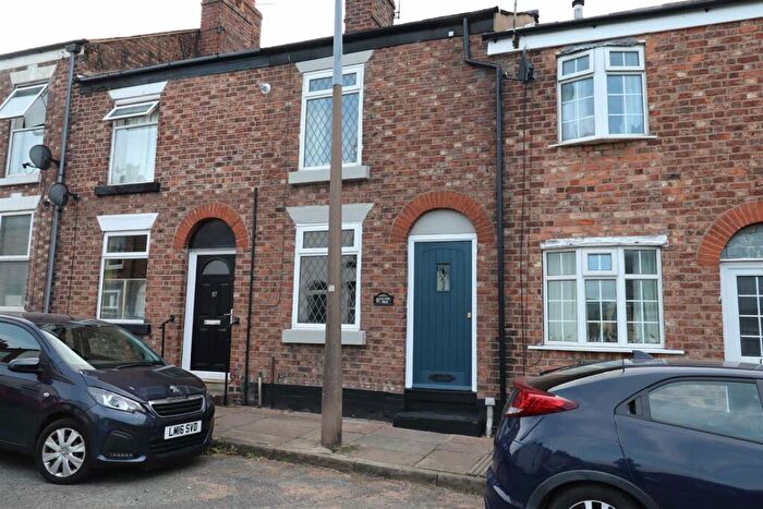 2 Bedroom Terraced House To Rent In South Park Road, Macclesfield, Cheshire, SK11
