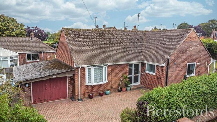 3 Bedroom Bungalow For Sale In Peel Road, Chelmsford, CM2