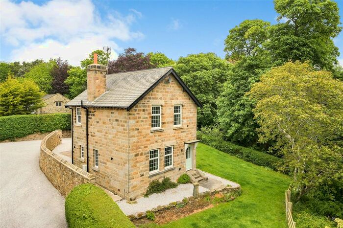 4 Bedroom Detached House For Sale In Hill Top Lane, Pannal, Harrogate, North Yorkshire, HG3