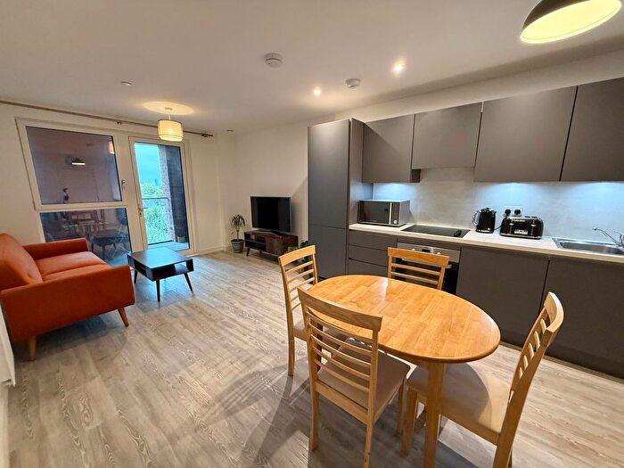 1 Bedroom Flat To Rent In Thunderer Street, E13