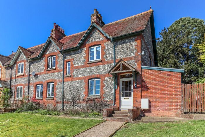 4 Bedroom Cottage For Sale In Longstock, Stockbridge, Hampshire, SO20