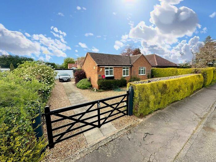 2 Bedroom Detached Bungalow For Sale In Hough Road, Frieston, NG32