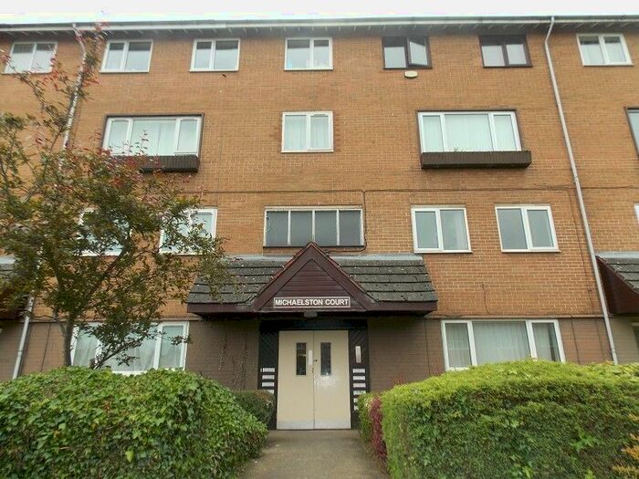 3 Bedroom Maisonette To Rent In Michaelston Court, Pyle Road, Cardiff, CF5