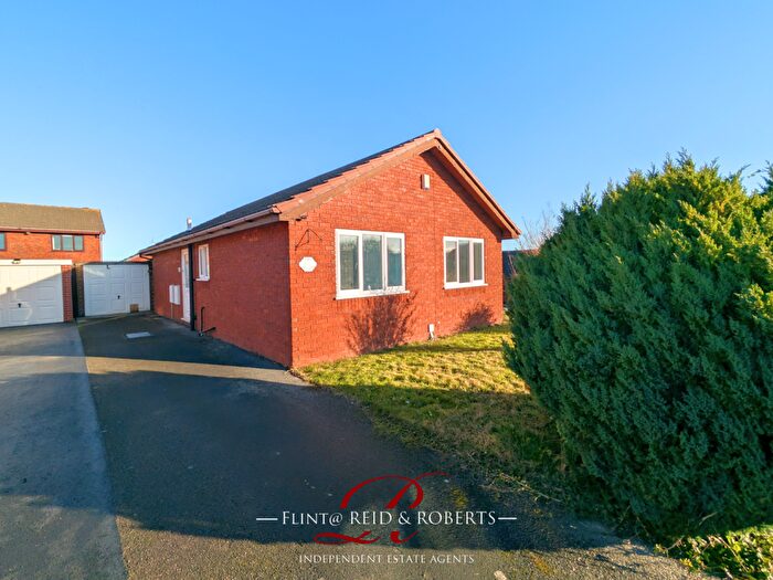 3 Bedroom Detached Bungalow For Sale In Bryn Derw, Flint, CH6