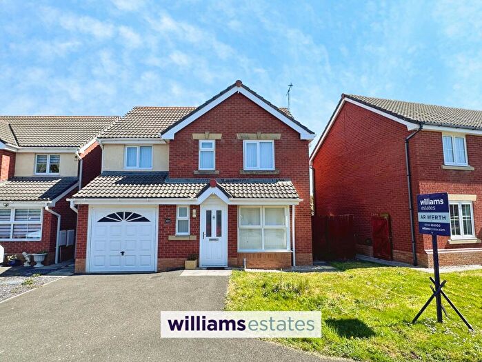 4 Bedroom Detached House For Sale In Ffordd Idwal, Prestatyn, LL19