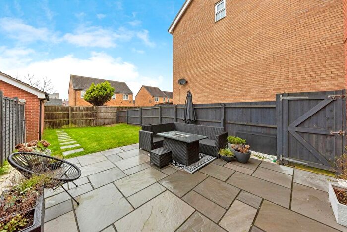 3 Bedroom Town House For Sale In Bradley Drive, Grantham, NG31