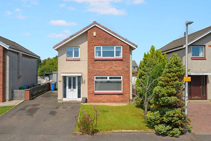 3 Bedroom Detached House For Sale In Linn Place, Kirkcaldy, KY2