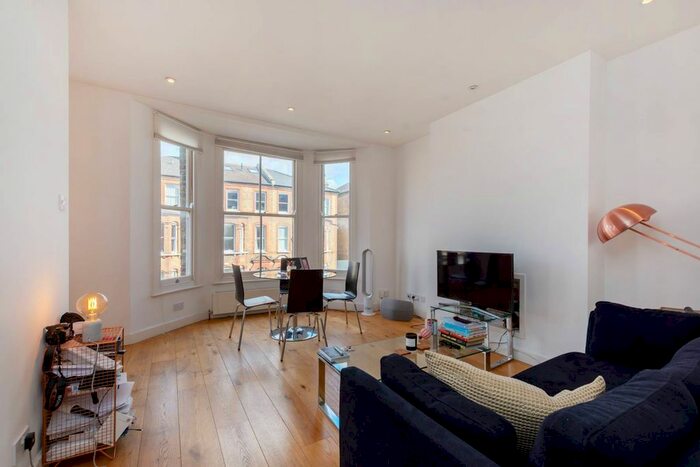 1 Bedroom Flat To Rent In Clapham Old Town, Clapham Old Town, London, SW4