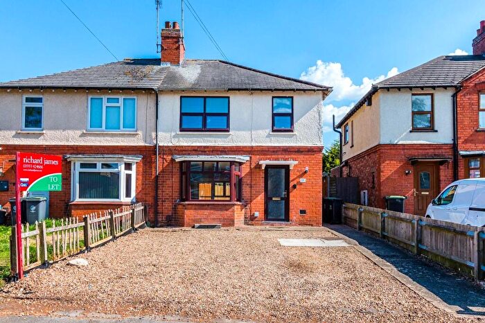 3 Bedroom Semi-Detached House To Rent In Westfield Avenue, Rushden, NN10