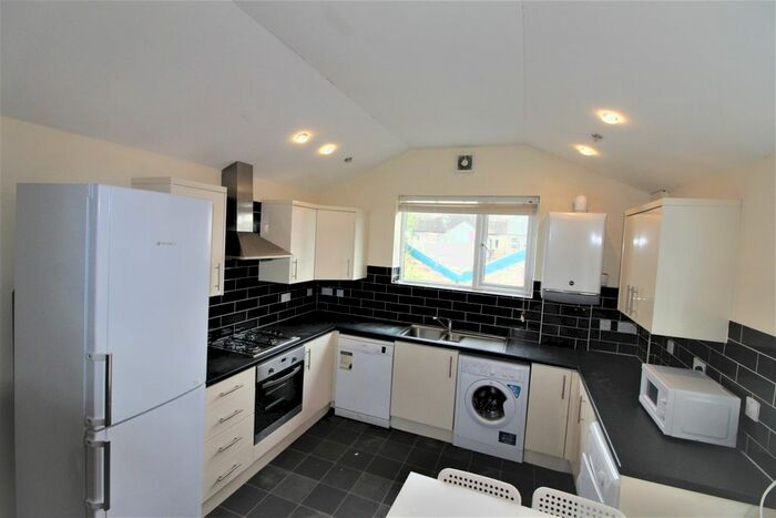 5 Bedroom Flat To Rent In Crwys Road, Cathays, Cardiff CF24