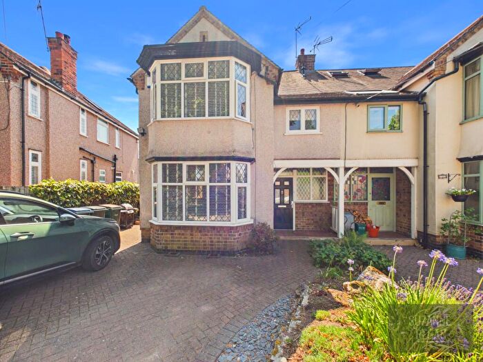 4 Bedroom Semi-Detached House For Sale In Rochester Road, Earlsdon, Coventry, CV5