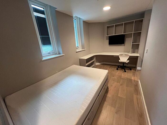 House To Rent In Urban Study Tyne Bridge, NE1