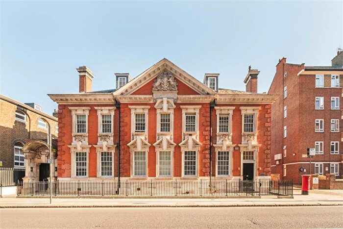 1 Bedroom Flat To Rent In The Old Court House, West Kensington, London, W14