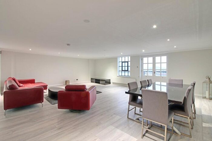 3 Bedroom Apartment To Rent In Wapping Wall, Wapping, E1W