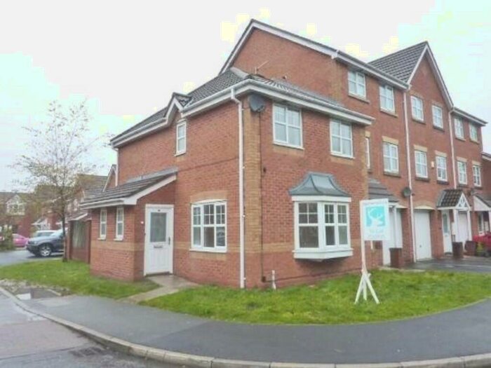 3 Bedroom Mews To Rent In Park Close, Ribbleton, PR2
