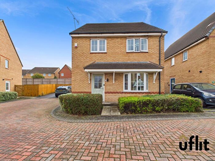 4 Bedroom Detached House For Sale In Field View Court, Brinsworth, Rotherham, S60
