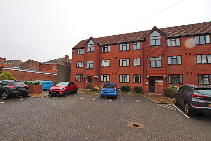 1 Bedroom Apartment For Sale In Kingsway Court, Cleethorpes, DN35