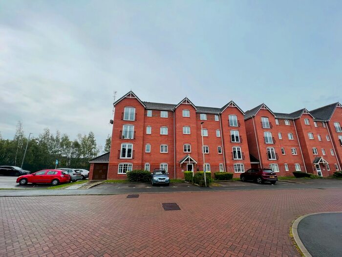 2 Bedroom Flat To Rent In Blount Close, Crewe, CW1
