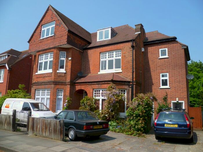 2 Bedroom Flat To Rent In Highland Road, Bromley, BR1