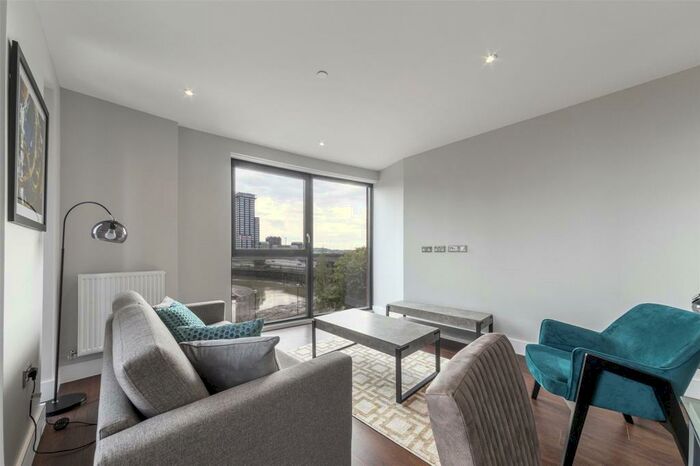 3 Bedroom Apartment To Rent In Handlebury House, Leamouth Road, Orchard Wharf, London, E14