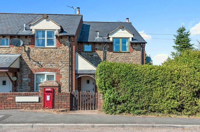 2 Bedroom End Of Terrace House For Sale In The Olde Bakehouse, Brinkworth, Chippenham, SN15