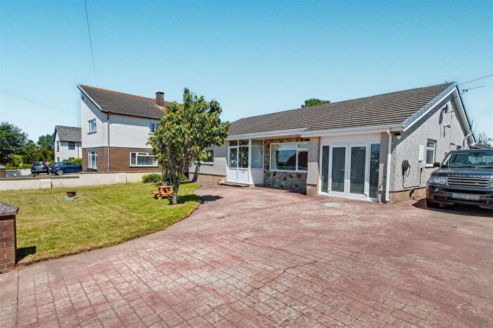 5 Bedroom Bungalow For Sale In Caemorgan Road, Cardigan, SA43