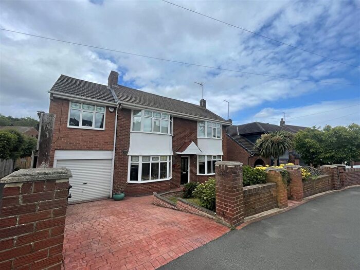 4 Bedroom Detached House For Sale In Camperdown Avenue, Chester Le Street, DH3