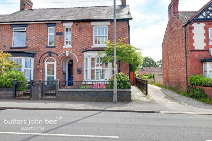 4 Bedroom Semi Detached House For Sale In London Road, Nantwich, CW5