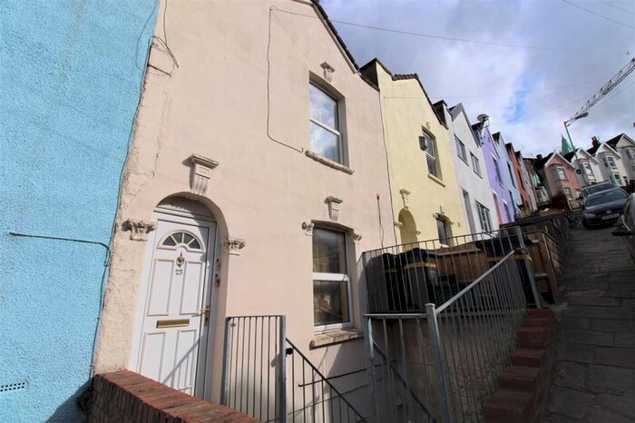 2 Bedroom Flat To Rent In Summer Hill, Totterdown, Bristol, BS4