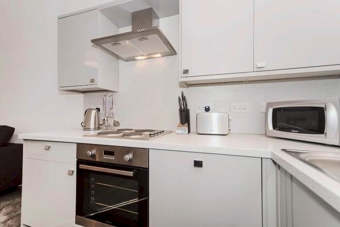 2 Bedroom Flat To Rent In Oban Drive, North Kelvinside, Glasgow, G20