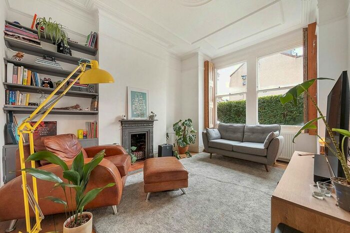 2 Bedroom Flat To Rent In Klea Avenue, Abbeville Village, London, SW4