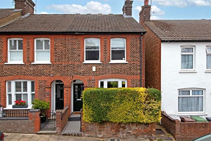 4 Bedroom End Of Terrace House For Sale In Folly Avenue, St. Albans, AL3