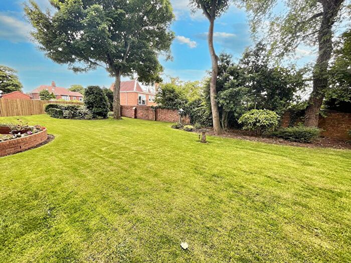 1 Bedroom Apartment For Sale In Rockcliffe, Westoe, South Shields, Tyne And Wear, NE33