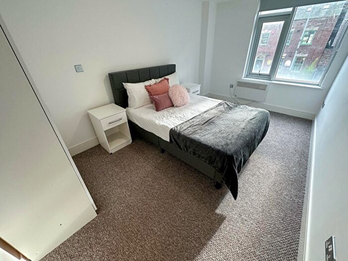2 Bedroom Apartment To Rent In Mount Pleasant, L3