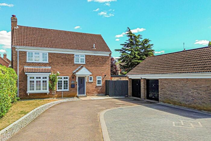 4 Bedroom Detached House For Sale In Silverweed, Eaton Ford, St. Neots, PE19