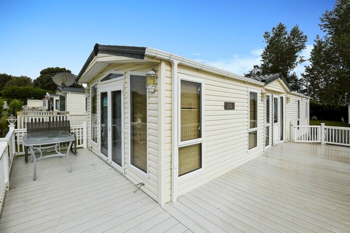 2 Bedroom Lodge For Sale In Burgh Road, Skegness, PE25