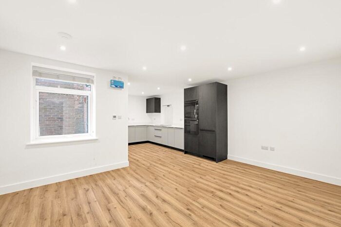 1 Bedroom Apartment To Rent In London Road St Albans, AL1